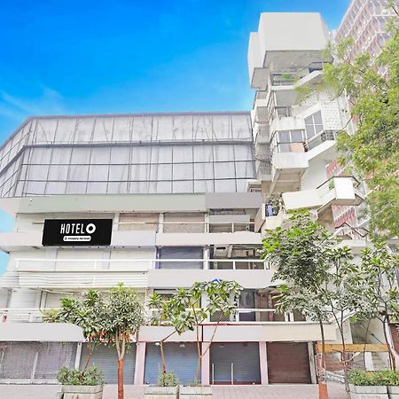 Super Hotel O Navrangpura Cg Road Formerly Hotel Yugraj Amhedabad Dış mekan fotoğraf