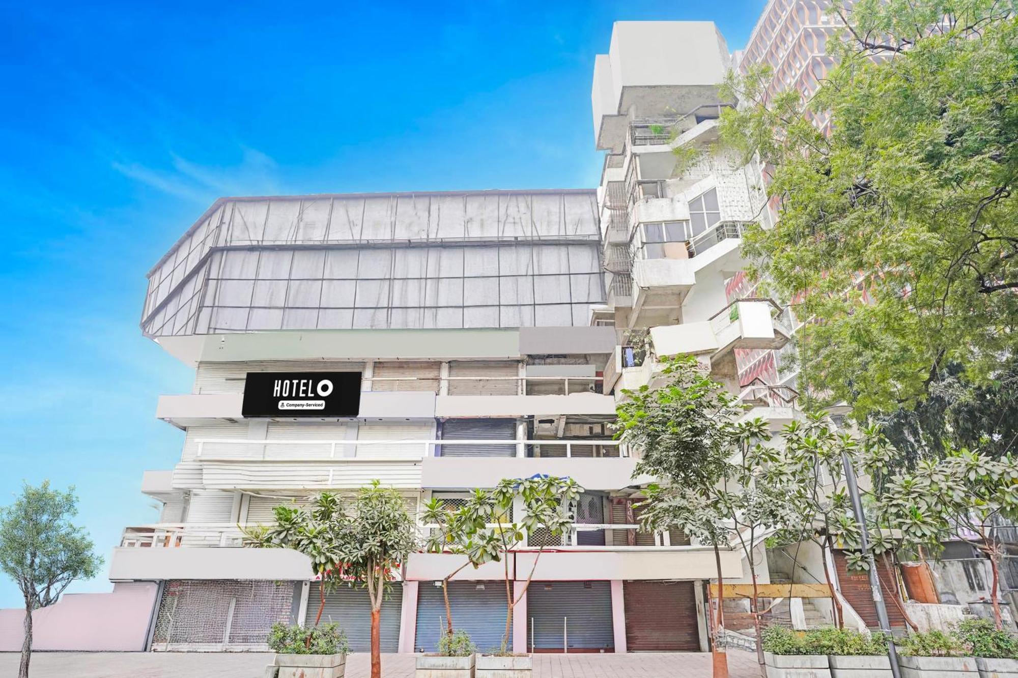 Super Hotel O Navrangpura Cg Road Formerly Hotel Yugraj Amhedabad Dış mekan fotoğraf